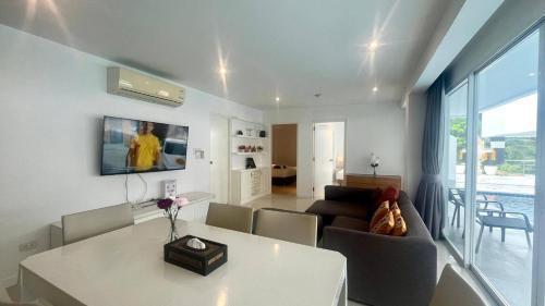 B14 Pool Access Partial Seaview 2brs 1 bath at Karon - Tap to explore photos