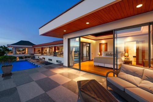 Villa Agara-5 Bedroom Cliffside Ocean Front Villa - Tap to explore photos