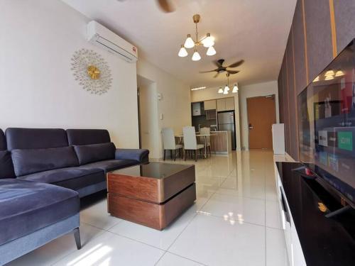 Cardiff 3 BedRoom Millerz Square, MidValley - Tap to explore photos
