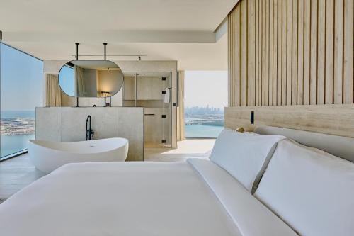 The OQ Room Type - Skyline Penthouse Suite with Sea View