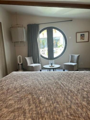 Maison -Jacuzzi -Patio -330M2 - Tap to explore photos