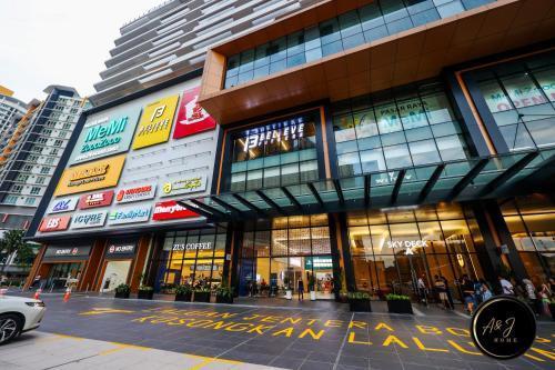 SK2 Luxury Home 3R2B Bloomsvale