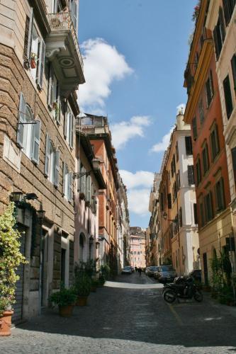 STELLA'S APARTMENT IN MONTI