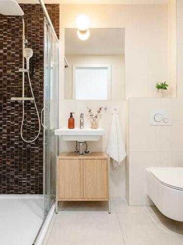 TurnKey I Antonin Dvorak Apartments Room Type - Standard Studio