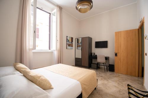 Lifestyle and Suites Room Type - Double Room with Private Bathroom