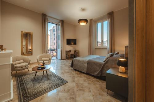 Lifestyle and Suites - Tap to explore photos