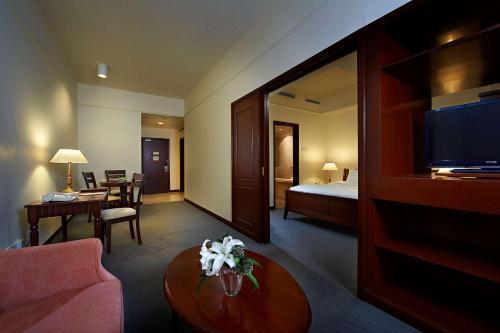 Comfort Service Apartment at Times Square KL - Tap to explore photos