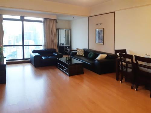 Comfort Service Apartment at Times Square KL - Tap to explore photos