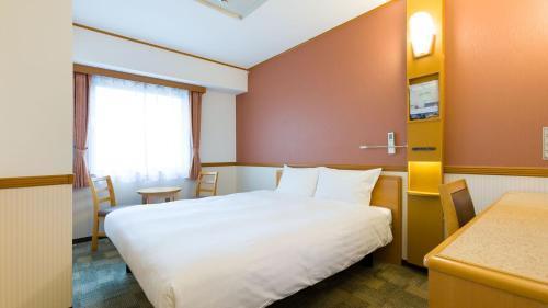 Toyoko Inn Tokyo Machida eki Odakyu sen Higashi guchi - Tap to explore photos