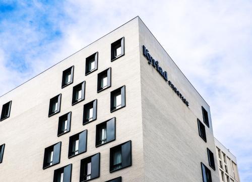 Hôtel Kyriad Prestige Paris Asnieres