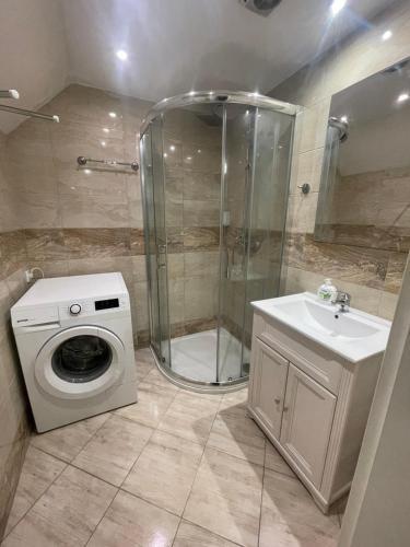 Wenceslas Square Two-floor Apartment - Tap to explore photos
