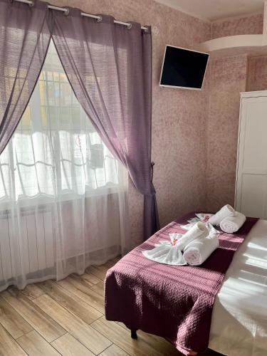Paganino rooms - Tap to explore photos