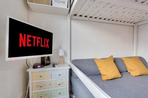 Studio - Appartement Quartier Tour Eiffel 3 Free Netflix - Tap to explore photos