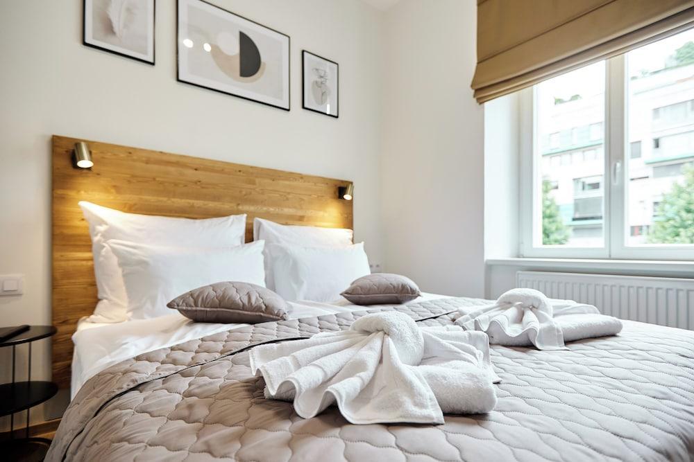 Residence 44 Room Type - Economy Double Room, City View