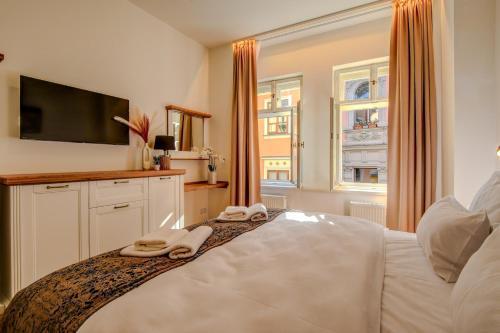Hotel Karlova Prague - Tap to explore photos