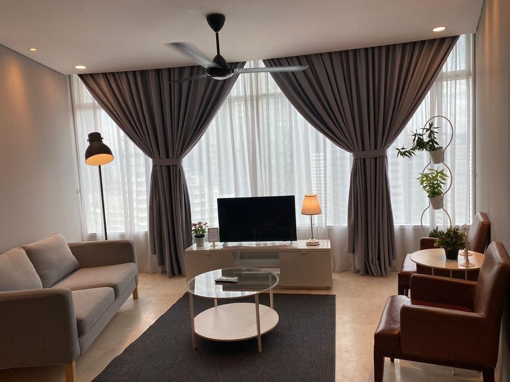 Stella Maison KLCC Room Type - Family Apartment, City View