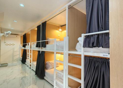 Airhub Hostel Phuket Airport Room Type - Bunk Bed in Mixed Dormitory Room