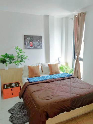 Airhub Hostel Phuket Airport Room Type - Deluxe Queen Room