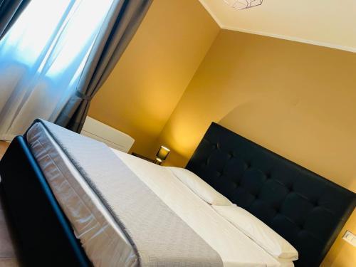 Conti B&B Suite Ponte Amato - Tap to explore photos