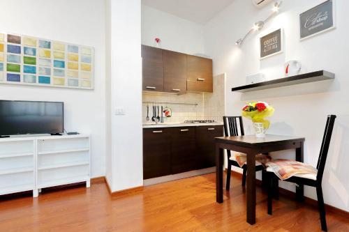Holiday rental St Peter's area - Tap to explore photos