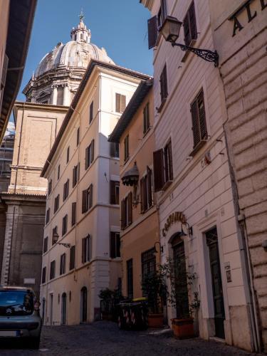 Navona Little Home