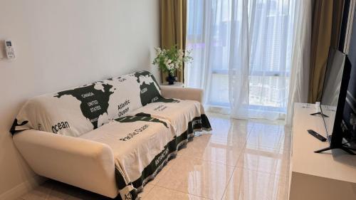 The Ress - The Axon Bukit Bintang Residence - Tap to explore photos