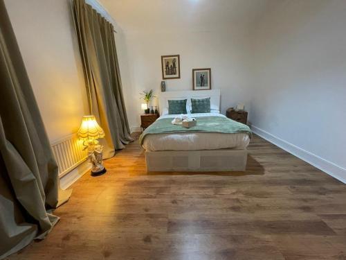 Park View Homestay - Tap to explore photos