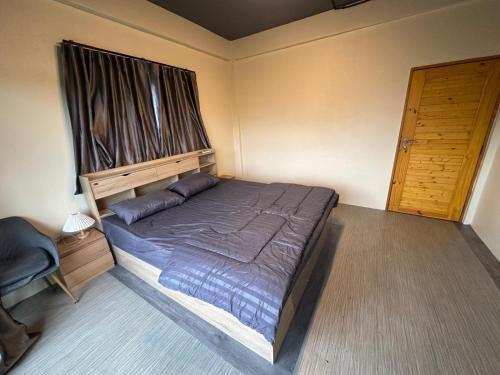 Hostel Friends Station & Cafe Room Type - Studio with Ocean View