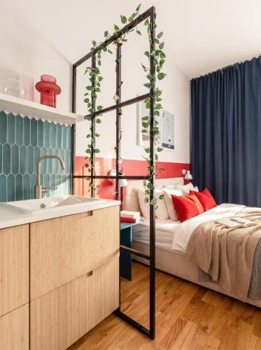 TurnKey I Charles Square Apartments Room Type - Studio with Balcony