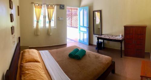 Soluna Guest House - Tap to explore photos