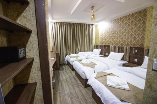Beirut Hotel 2 Room Type - Triple Room with Private Bathroom Beirut Hotel 2 Room Type - Triple Room with Private Bathroom