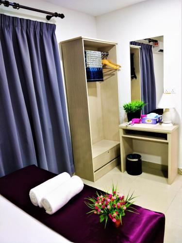 CITI HOTEL @ KL SENTRAL Room Type - Deluxe Triple Room CITI HOTEL @ KL SENTRAL Room Type - Deluxe Triple Room