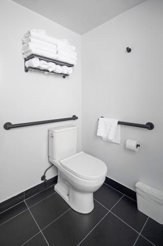 Riverside Tower Hotel Room Type -  Accessible Double Room