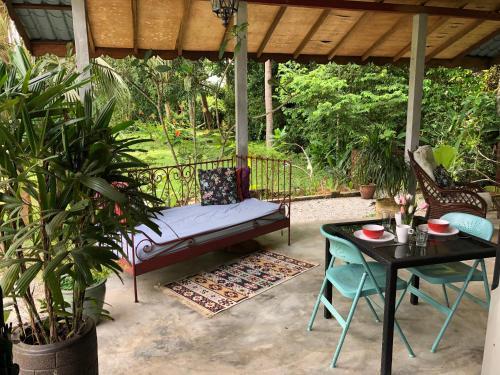 Pondok Keladi Langkawi Guesthouse - Tap to explore photos