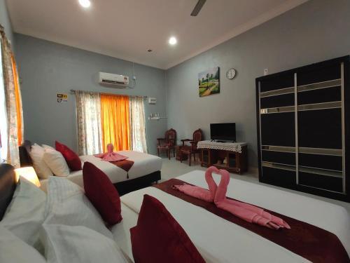Ku's Roomstay Room Type - Family Room