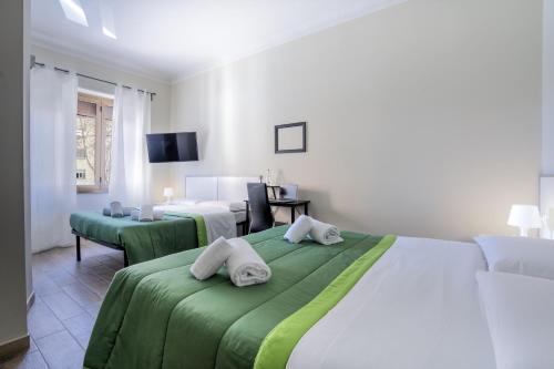 Comfort Rooms Piazza Mariano Armellini Room Type - Standard Quadruple Room