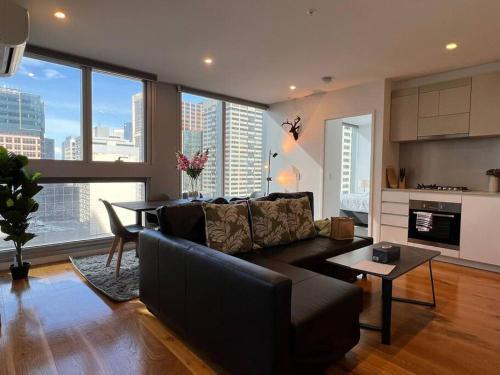 Nest Apartments on Rose Lane Room Type - Three-Bedroom Apartment