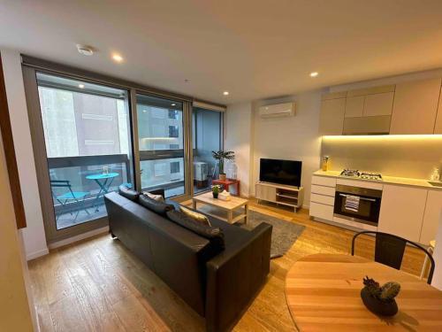 Nest Apartments on Rose Lane - Tap to explore photos