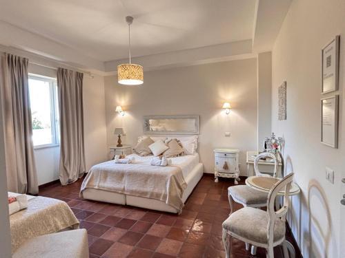 La Magnolia 140 Room Type - Deluxe Room (2 Adults + 1 Child)