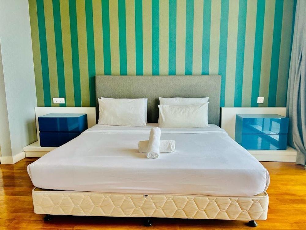 The Platinum Suites KLCC by Moonlight Room Type - Economy Apartment, City View