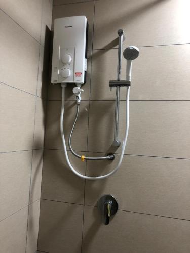 TR Residence 3R2B Serviced Apt 5-6pax HKL,IJN,PWTC KL - Tap to explore photos