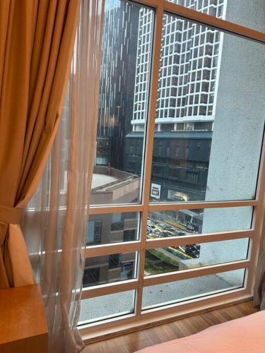 Luxzell suite Klcc With bathtub 7 Minutes walk to klcc - Tap to explore photos