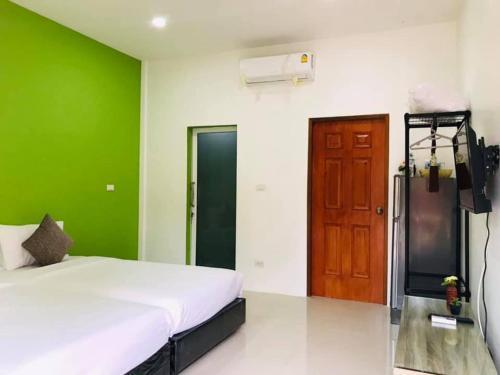 นิวเวฟภูเก็ต Room Type - Twin Room