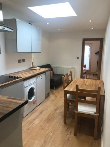 Modern apartment in Bexley - 25 minutes from central London - Tap to explore photos