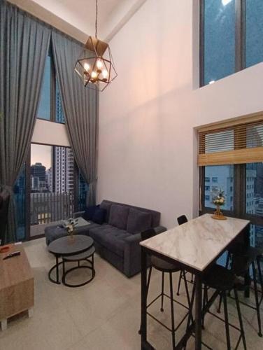 COL 11A Deluxe 1 Bedroom Duplex Infinity Pool - Tap to explore photos