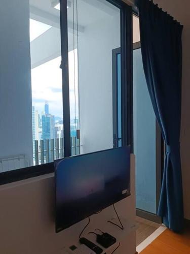 LUX 39B KLCC view Studio - Tap to explore photos