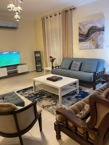 Home away from home with a Beautiful Balcony View 3 bedrooms 2 bathrooms - Tap to explore photos