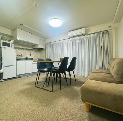 Love Tokyo Nezu Sunset House 1 Min to Nezu Station Near Ueno Yanaka Nezu Shrine Elevator Room Type - Family Suite with Balcony Love Tokyo Nezu Sunset House 1 Min to Nezu Station Near Ueno Yanaka Nezu Shrine Elevator Room Type - Family Suite with Balcony