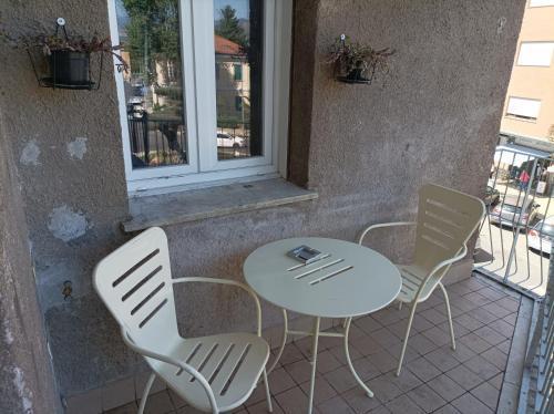 Roma Casetta - Tourist Rooms - Tap to explore photos