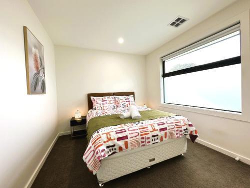 Altona entire 3 bedrooms house - Tap to explore photos
